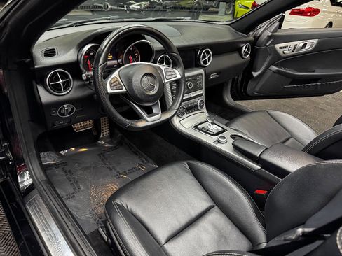 Used 2019 Mercedes-Benz SLC 300 w/ Premium Package image 46