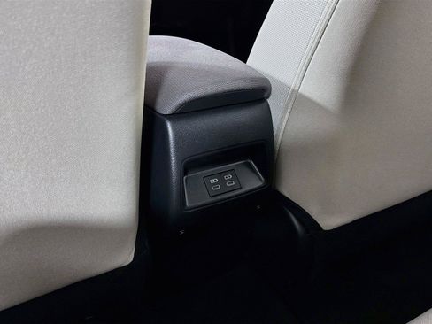 Certified 2025 Toyota Corolla LE FWD image 31