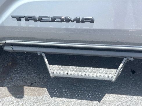 Used 2026 Toyota Tacoma TRD Off-Road AWD/4WD image 36
