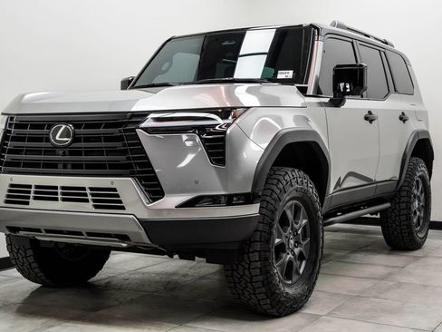 Used 2025 Lexus GX 550 550 Overtrail+ image 6