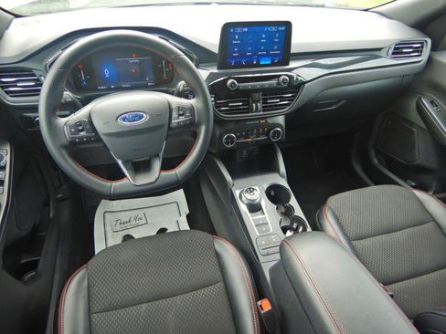 Used 2025 Ford Escape ST-Line AWD/4WD image 2