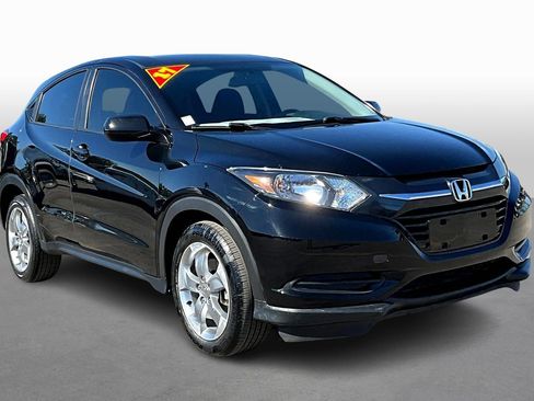 Used 2017 Honda HR-V LX image 10