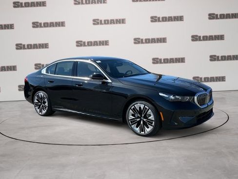 New 2026 BMW 530i xDrive w/ Premium Package image 7