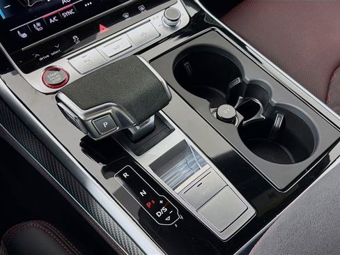 Certified 2025 Audi RS Q8 performance image 18