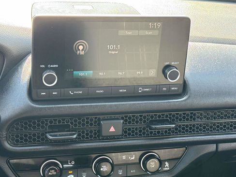 Used 2025 Honda HR-V LX image 15