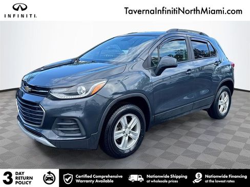 Used 2021 Chevrolet Trax LT image 1