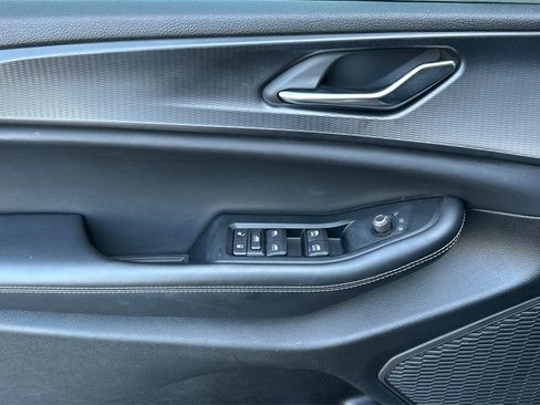 Used 2024 Jeep Grand Cherokee Altitude image 11