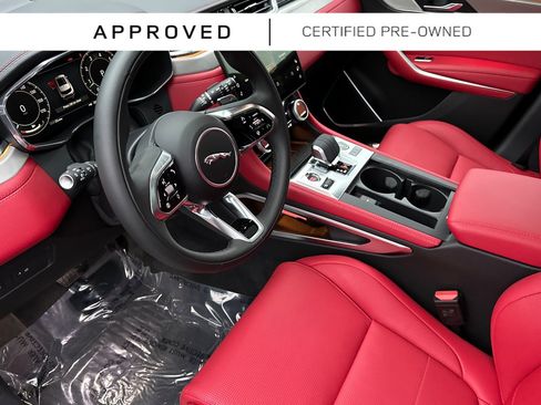 Used 2025 Jaguar F-PACE R-Dynamic S AWD/4WD image 4