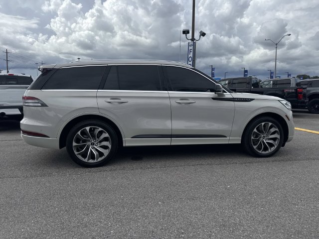 Used 2020 Lincoln Aviator Grand Touring w/ Equipment Group 302A AWD/4WD image 4