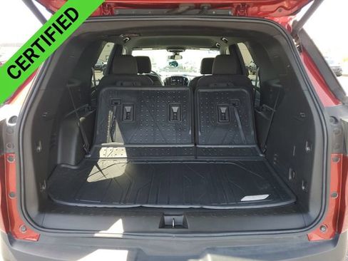 Certified 2023 Chevrolet Traverse LT FWD image 25
