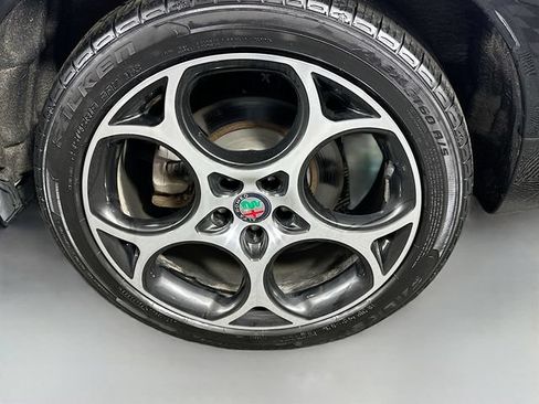 Used 2024 Alfa Romeo Tonale Ti AWD/4WD image 32