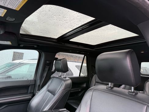 Used 2020 Ford Expedition Max XLT w/ Equipment Group 201A image 10