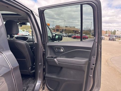 Used 2023 Honda Ridgeline RTL-E image 33