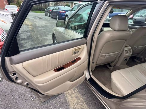 Used 2003 Toyota Avalon XLS image 20