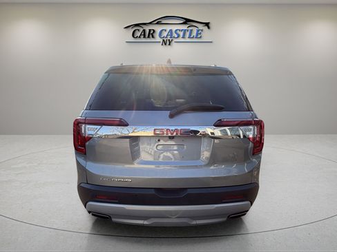 Used 2023 GMC Acadia SLT AWD/4WD image 8