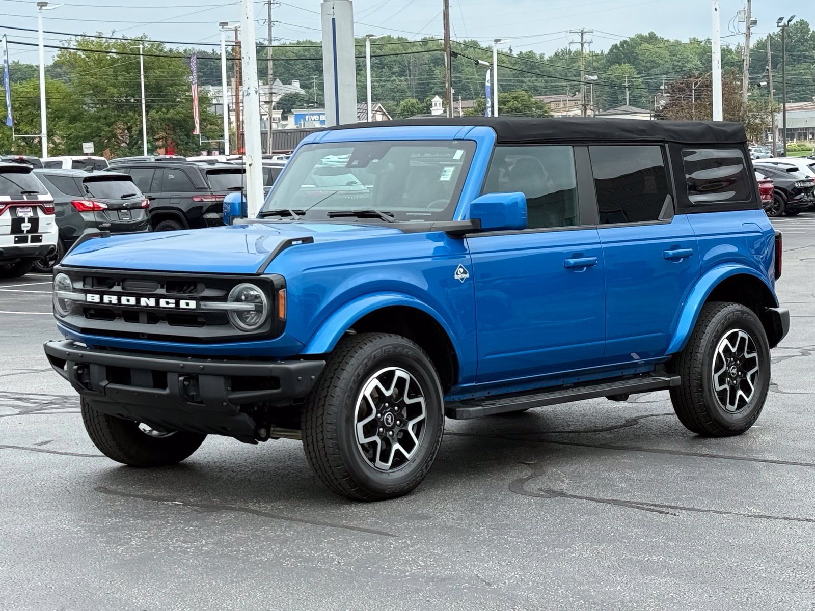 Used 2022 Ford Bronco Outer Banks AWD/4WD image 8
