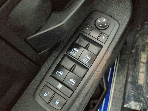 Used 2018 RAM 1500 Express w/ Express Value Package AWD/4WD image 20