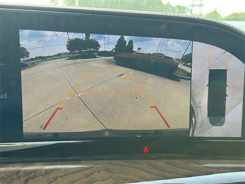 Used 2023 Cadillac Escalade ESV Sport Platinum image 30