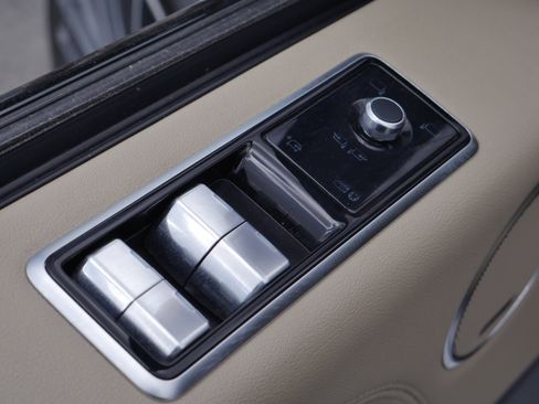 Used 2019 Land Rover Range Rover Supercharged image 47