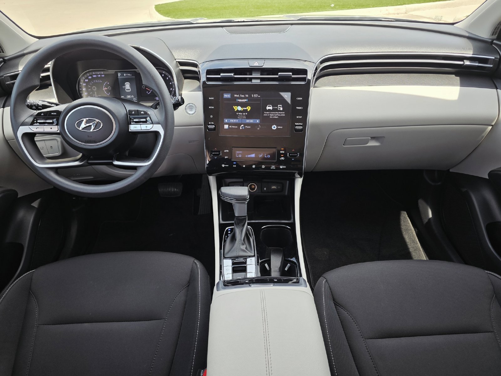Used 2024 Hyundai Tucson SEL FWD image 11