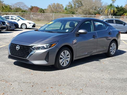 Used 2024 Nissan Sentra S image 2