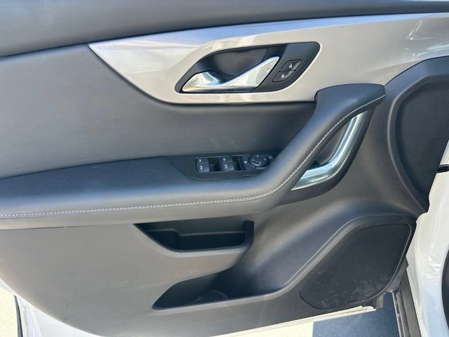 Certified 2025 Chevrolet Blazer LT AWD/4WD image 17