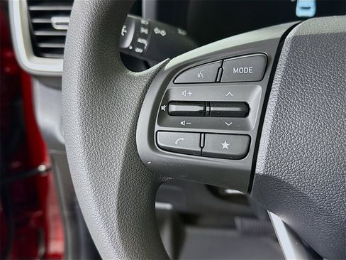 Certified 2026 Hyundai Venue SE image 20