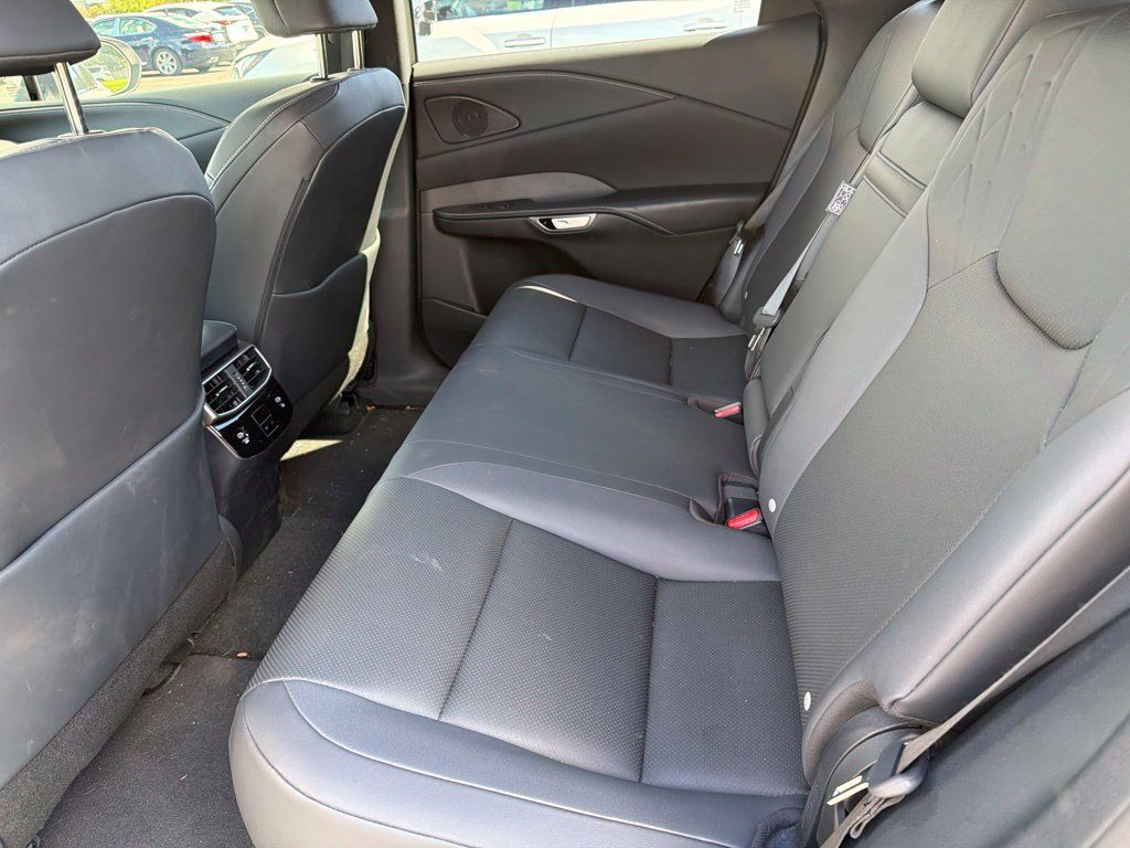 Used 2023 Lexus RX 350 Premium w/ Accessory Package AWD/4WD image 31