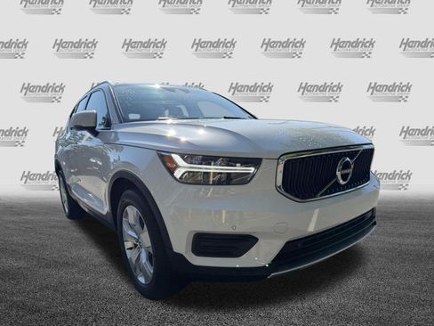 Used 2020 Volvo XC40 T5 Momentum AWD/4WD image 2