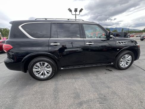 Used 2017 INFINITI QX80 4WD w/ Driver Assistance Package image 5