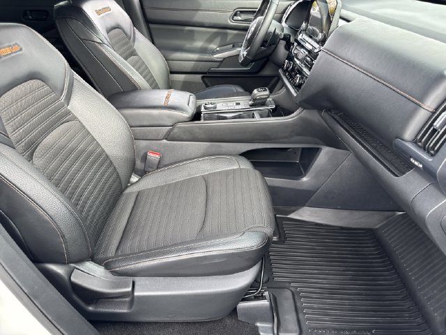 Used 2024 Nissan Pathfinder Rock Creek AWD/4WD image 26