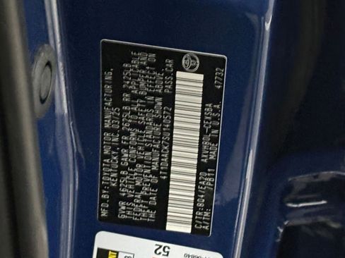 Used 2025 Toyota Camry SE image 29