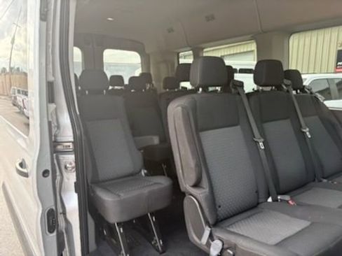 Used 2022 Ford Transit 350 XLT image 3