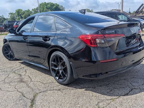 Used 2022 Honda Civic Sport image 8