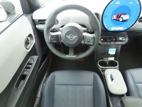 New 2026 MINI Cooper 4-Door Hardtop image 11