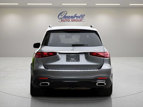 Used 2024 Mercedes-Benz GLS 450 4MATIC image 5