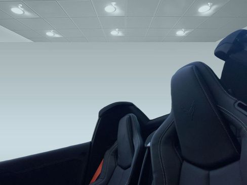 Used 2023 Chevrolet Corvette Stingray Convertible w/ Z51 Performance Package image 25