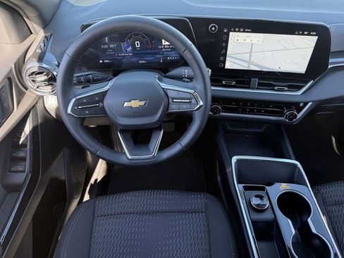 New 2026 Chevrolet Equinox LT image 12