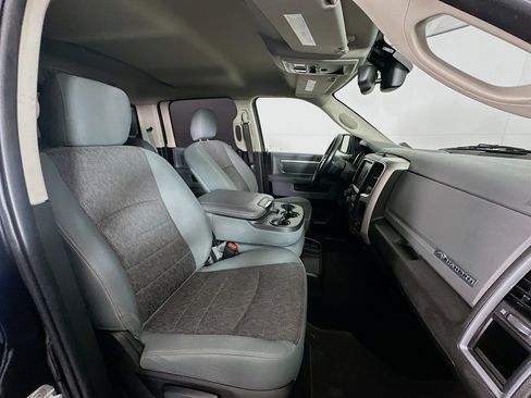 Used 2019 RAM 1500 Big Horn image 28