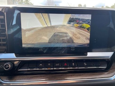 Used 2024 Chevrolet Silverado 1500 RST AWD/4WD image 32