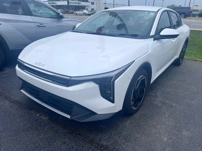 Certified 2025 Kia K4 EX