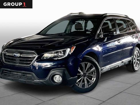 Used 2018 Subaru Outback 3.6R Touring image 1