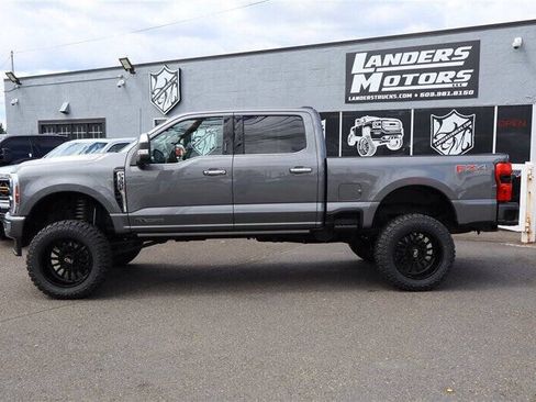 Used 2024 Ford F350 Platinum AWD/4WD image 2