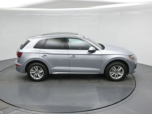Used 2023 Audi Q5 2.0T Premium w/ Convenience Package image 41