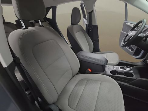 Used 2022 Ford Escape SE w/ Cold Weather Package FWD image 26