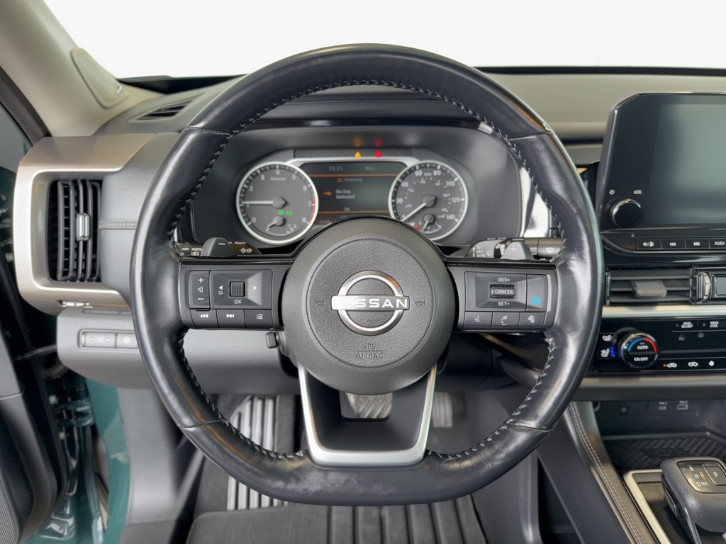 Used 2022 Nissan Pathfinder Platinum w/ Cargo Package AWD/4WD image 10