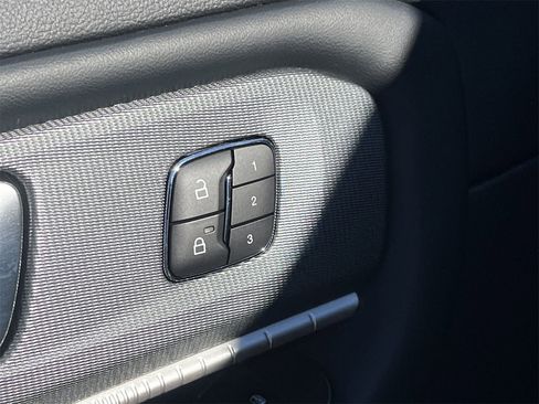 New 2026 Ford Explorer ST-Line w/ ST-Line Street Pack image 17