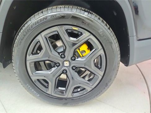 Used 2023 Rivian R1T Adventure image 59