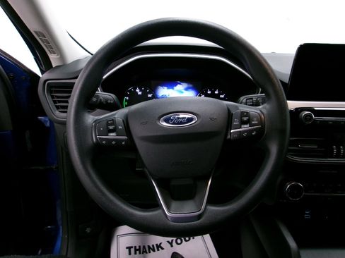 Used 2022 Ford Escape SE image 6