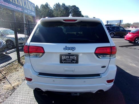Used 2017 Jeep Grand Cherokee Overland image 10